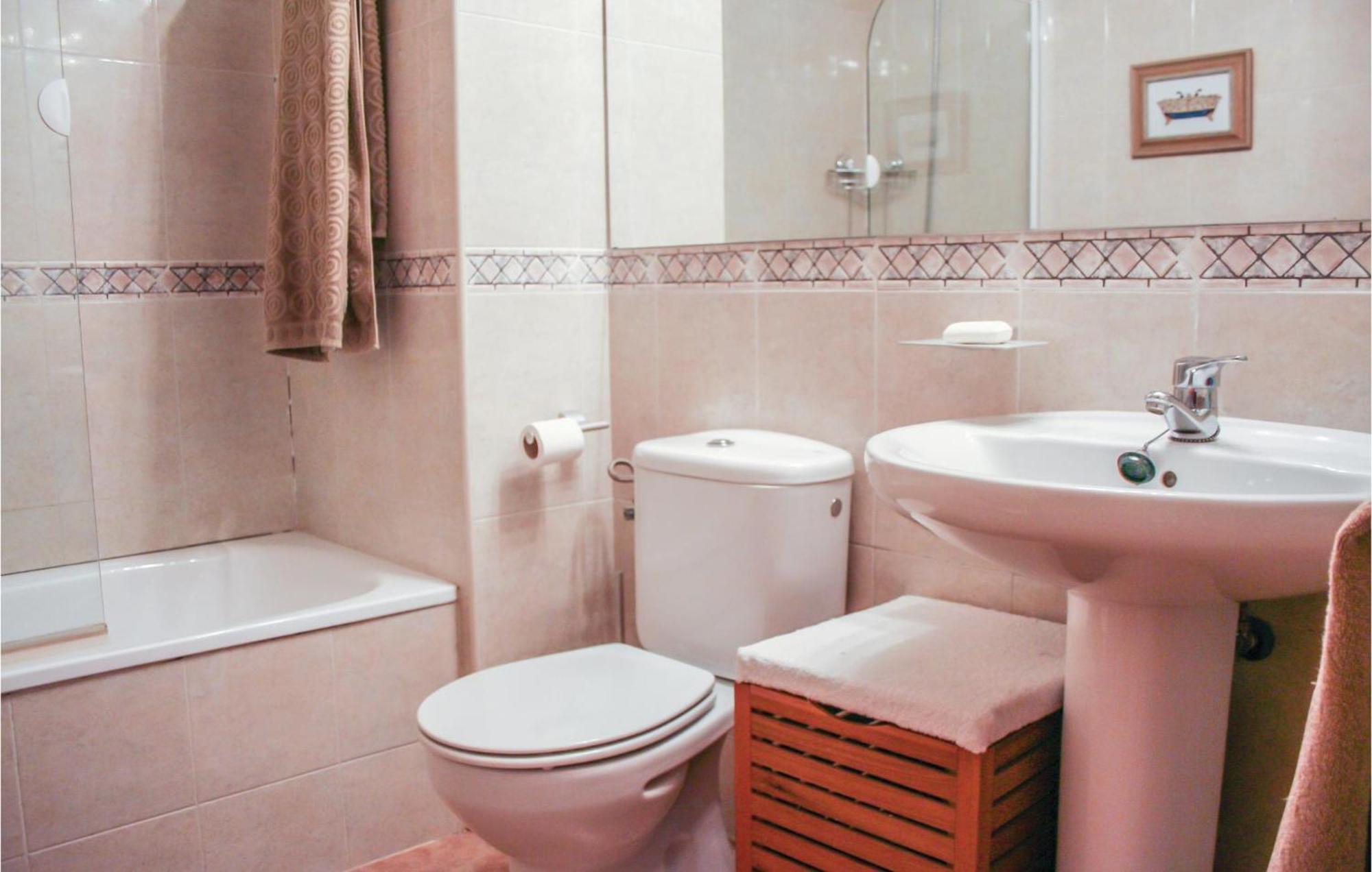 Beautiful Apartment In Alcossebre With Kitchen ภายนอก รูปภาพ